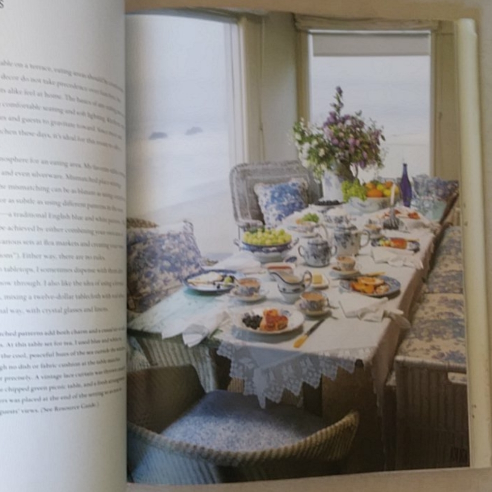 Shabby Chic by Rachel Ashwell hardcover book - Picture 4 of 8